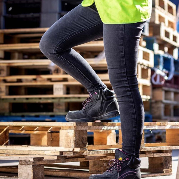 Ladies Safety Footwear Thumbnail